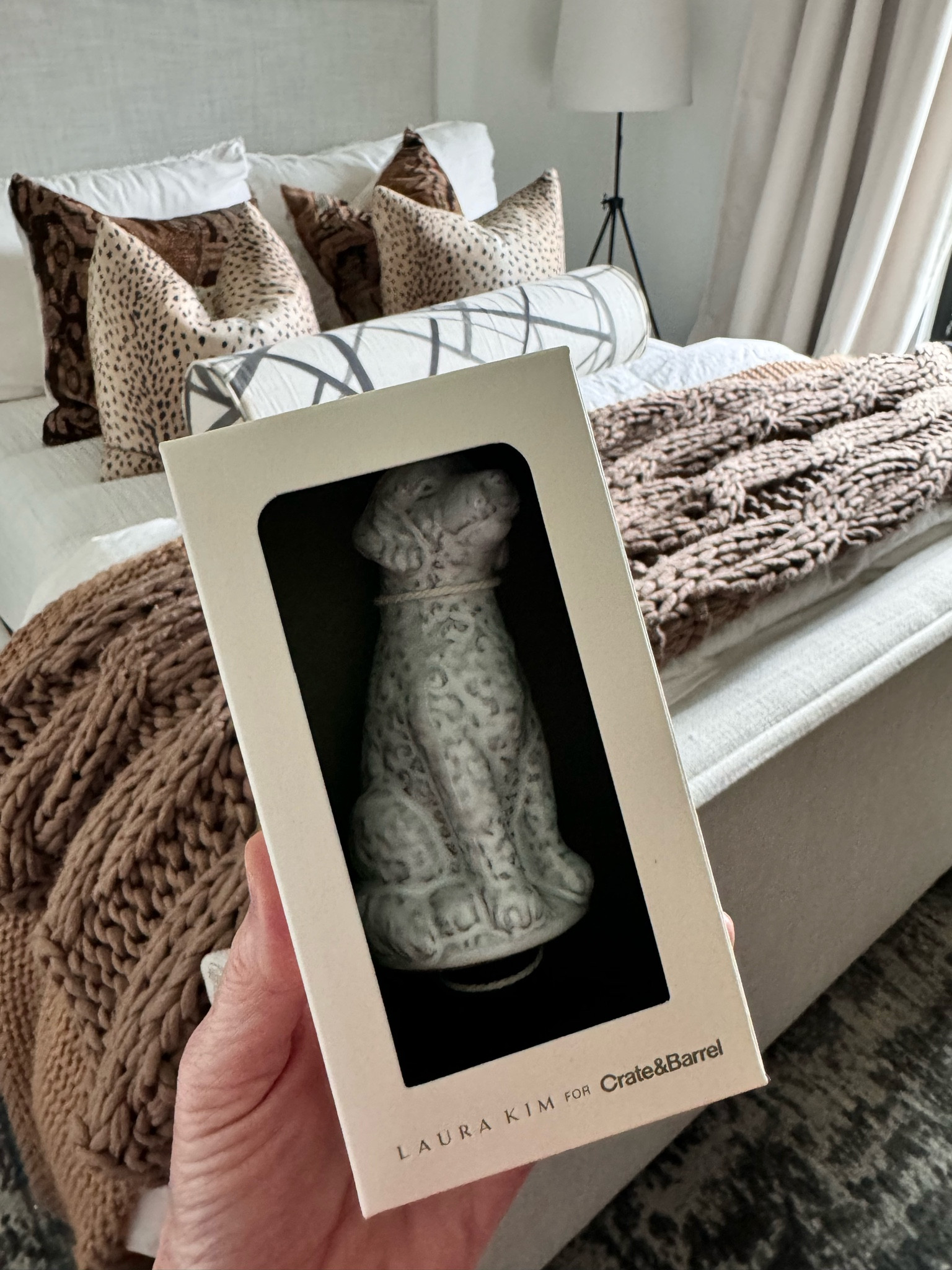 King of Soho golden doodle ceramic wine stopper $14.95

#LTKHome #LTKFindsUnder50