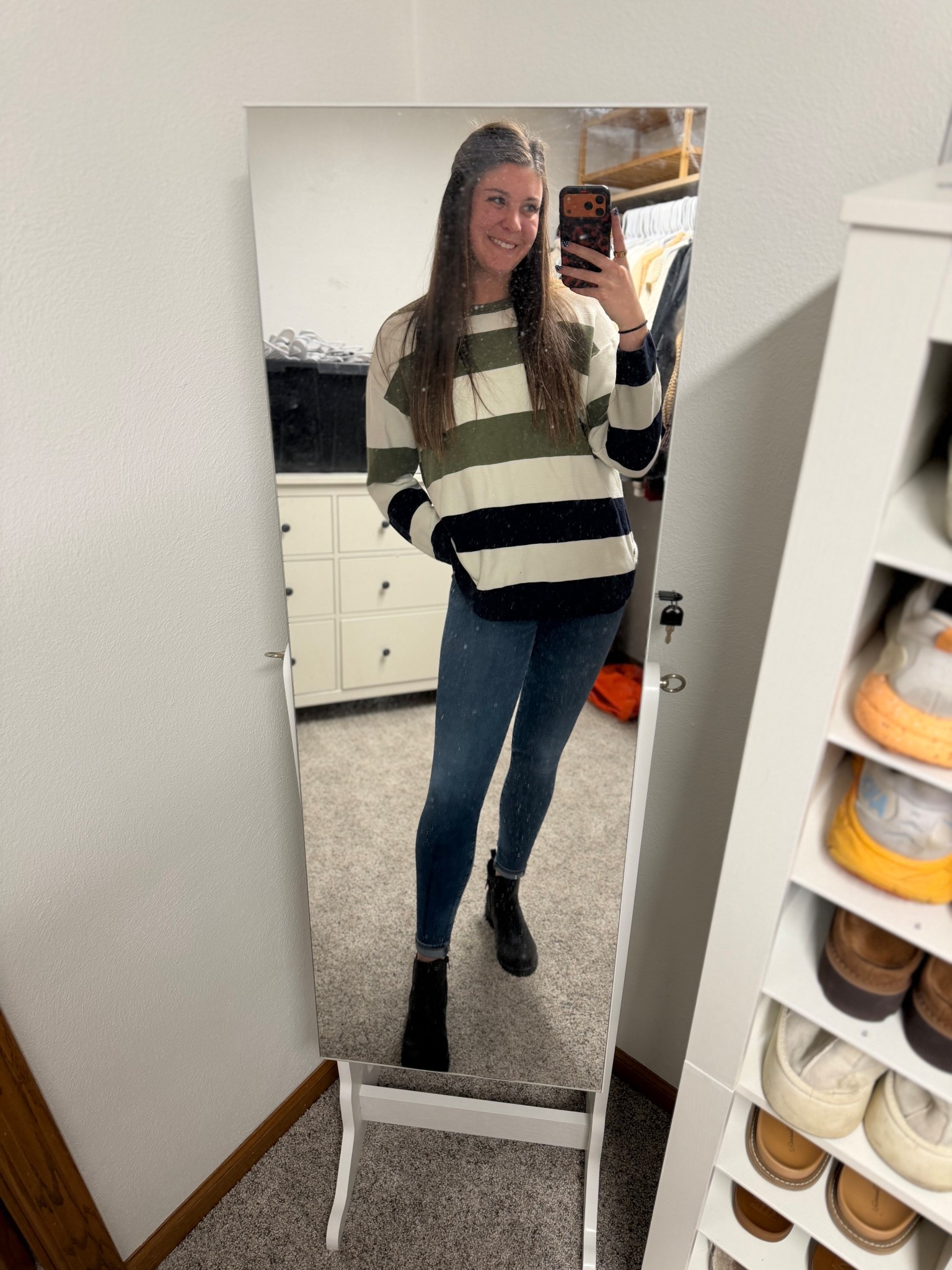 Oversized shirts are my forte! 😜👚 these boots really just bring the outfit together- so comfy for work! 

#LTKWorkwear #LTKSeasonal #LTKHoliday