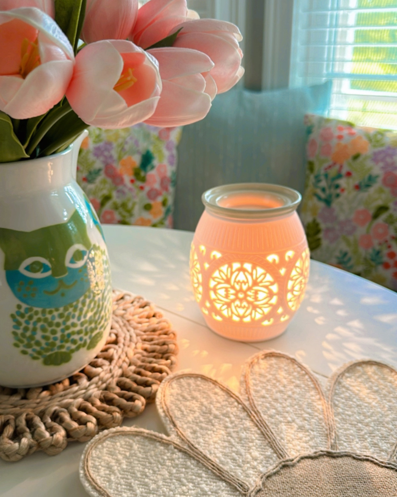 #ad The morning isn’t complete without popping a new wax melt into my favorite cozy scent warmer. This new warmer from @ScentSationals is one of my new obsessions. Isn’t the lighting so pretty? I love how cozy and inviting it makes the space feel. I’ve also been loving the Frozen Lemonade scent here lately. The perfect choice for summer! It’s both light and sweet at the same time. I *love* it so much!
Did you know you can order ScentSationals from Amazon now? It’s so easy and convenient. They have all your favorite wax melts, warmers, diffusers, and more! I’ve linked everything here if you want to check it out :) @Shop.LTK #liketkit #scentsationals #waxmelts
