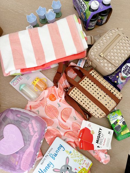 Recent random target run 🤪

Spring purse // easter basket finds // newborn pjs 

#LTKfindsunder100 #LTKfindsunder50 #LTKkids