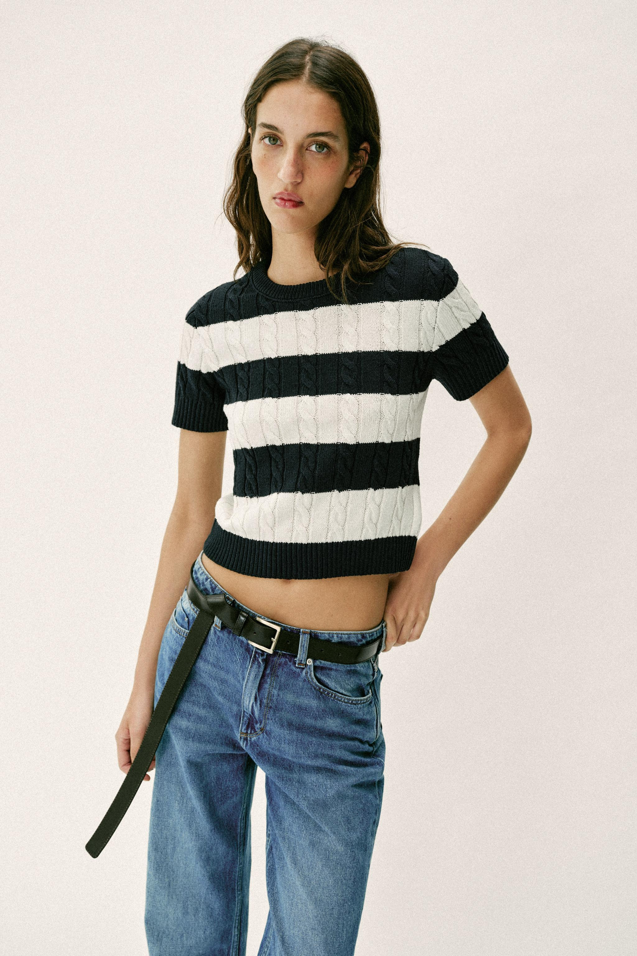 PULL EN MAILLE À RAYURES ET TORSADES | Zara US