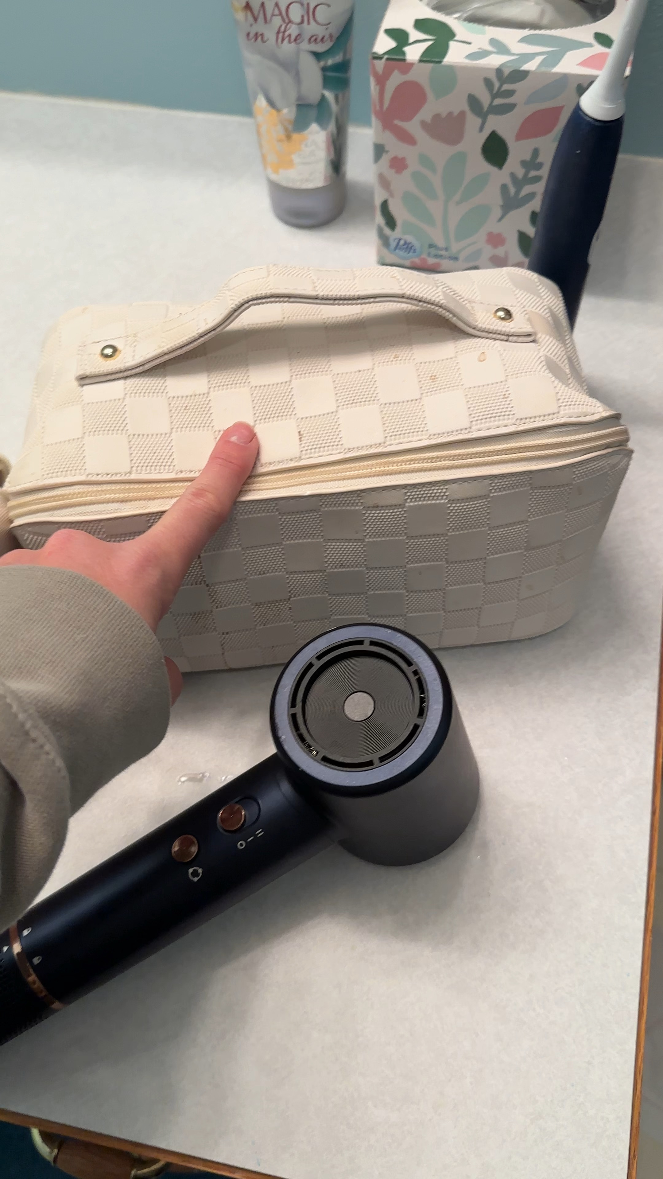 My makeup bag I’m loving from amazon! Perfect for everyday or for travel! 

Cosmetic bag, toiletry bag, travel case. 

#LTKtravel #LTKbeauty #LTKfindsunder50