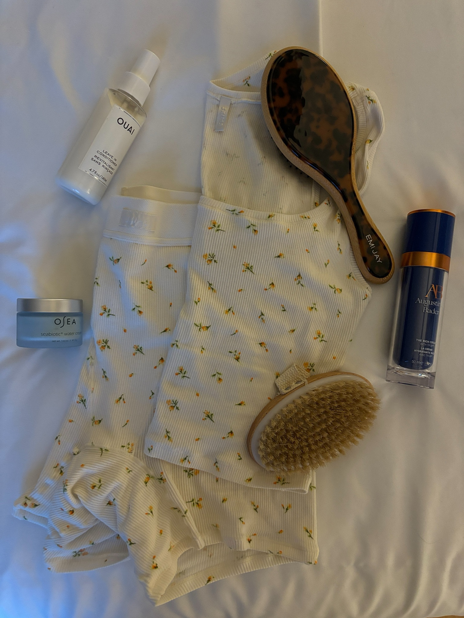 matching skims pj set is 50% off 💛💛

#LTKSaleAlert #LTKFindsUnder50