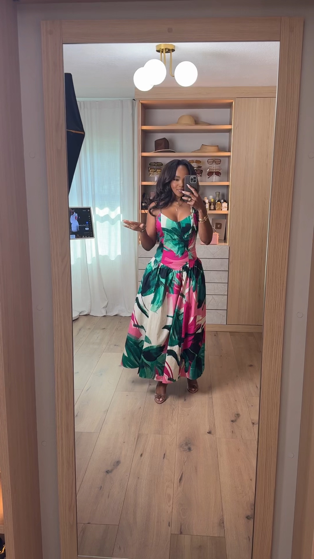 Scroll to shop this statement floral dress 💐

This structured midi dress is such a standout—fitted through the top with a full skirt that gives that perfect feminine silhouette. It’s one of those pieces that instantly elevates your look and stays timeless, so the cost per wear keeps dropping every time you bring it out.

Perfect for weddings, special events, date nights, and spring celebrations.

📏 Measurements: 5’4”, 140 lbs, 34D bust, 27” waist, 40” hips

Follow me on Instagram and YouTube @kirasfashionfinds