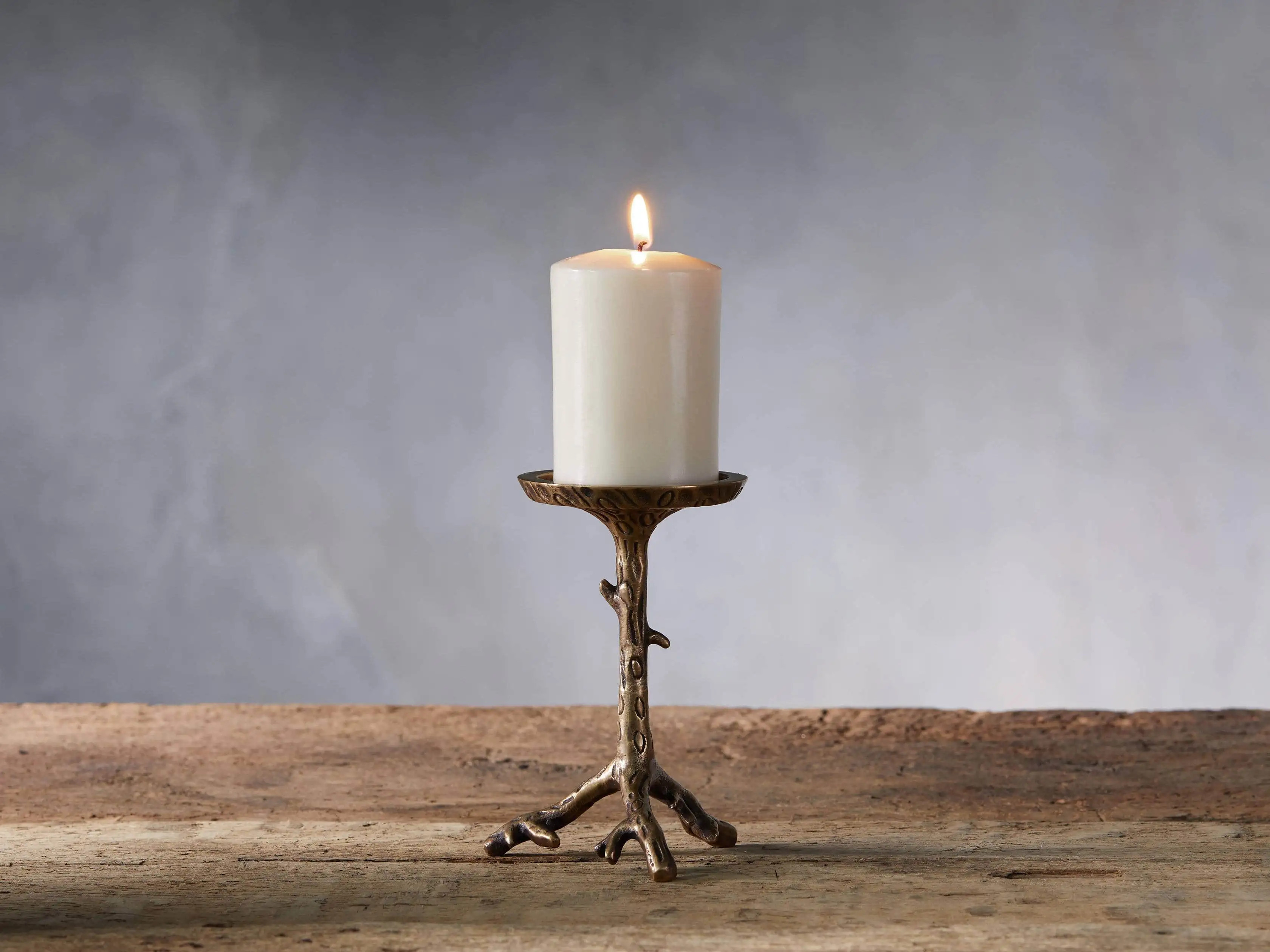 Acadia Pillar Holder | Arhaus
