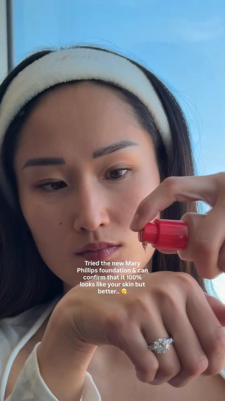 I’m so loyal when it comes to my foundation and I actually swapped my OG for the @mphbeauty on my trip last week. If you love a ‘skin but better’ finish you will love this! #serumfoundation #springmakeup