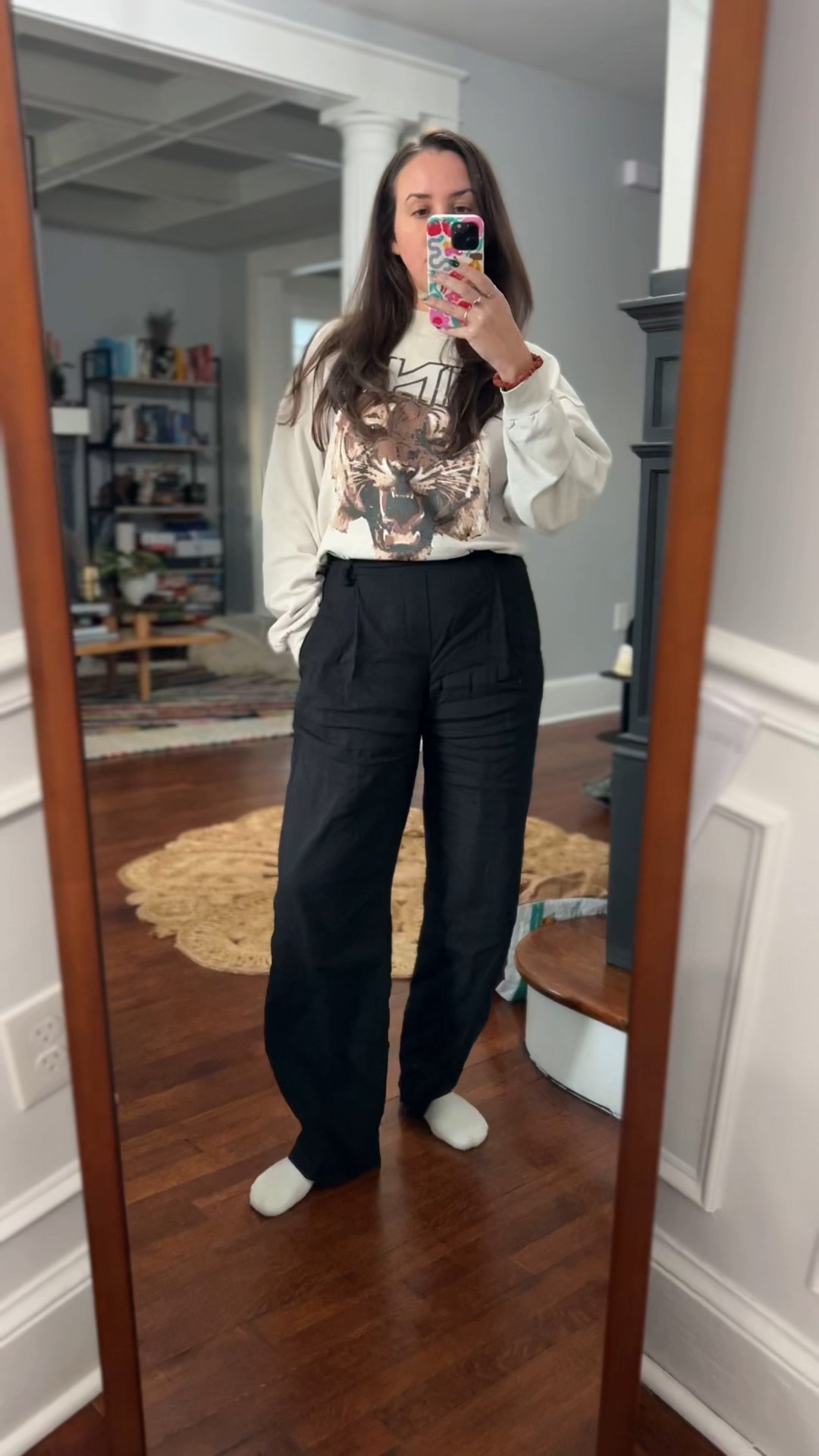 Work from home. Outfit. Style. Anine Bing. Black pants. Ootd. Outfit. Casual. Casual outfit. Graphic sweatshirt.

#LTKWatchNow #LTKFindsUnder100