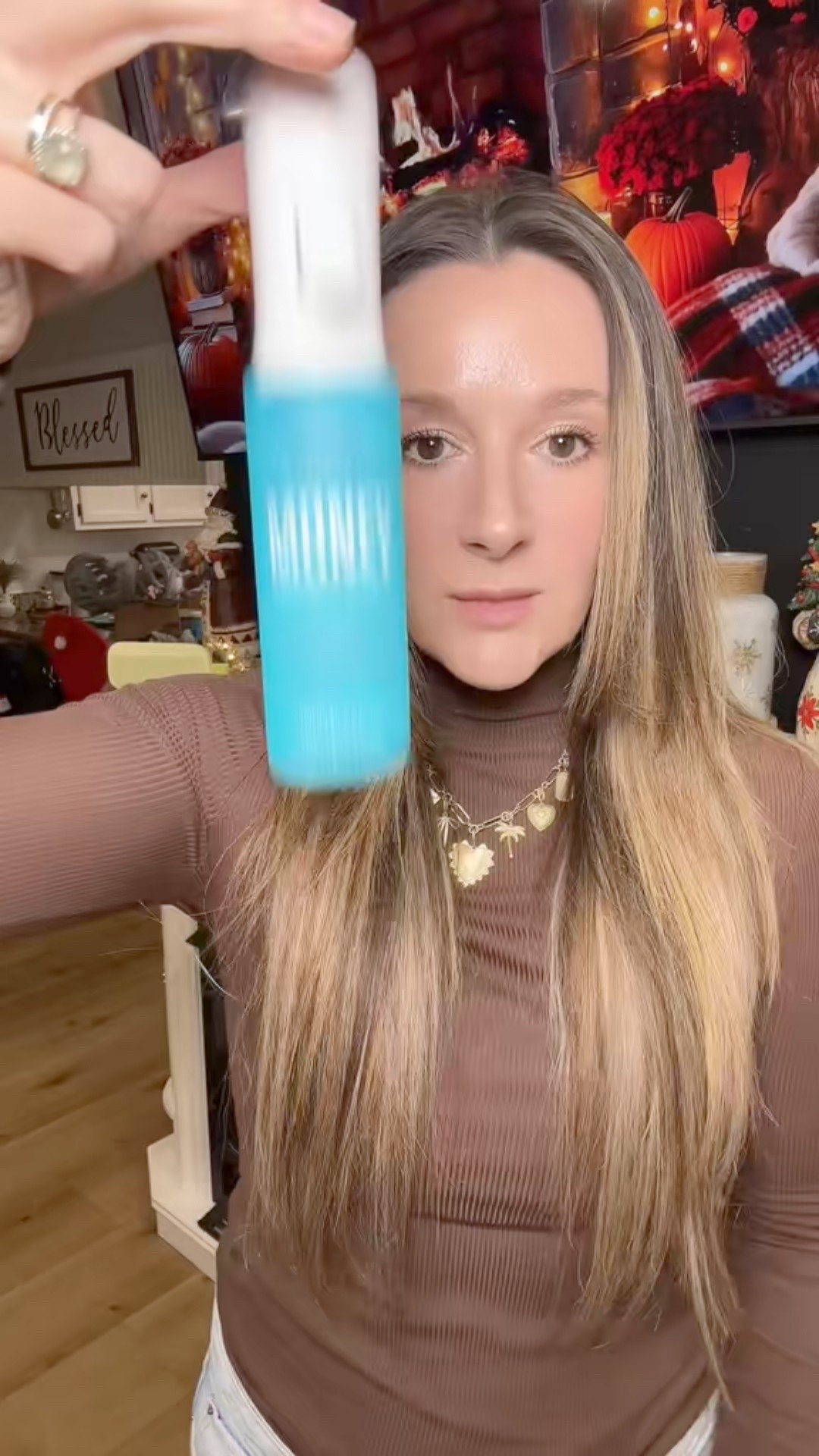 Color wow money mist, leaving conditioner that will beat frizz and leave your hair, glossy and beautiful. #colorwow #leaveinconditioner #moneymist 

#LTKselfcare #LTKSaleAlert #LTKBeauty