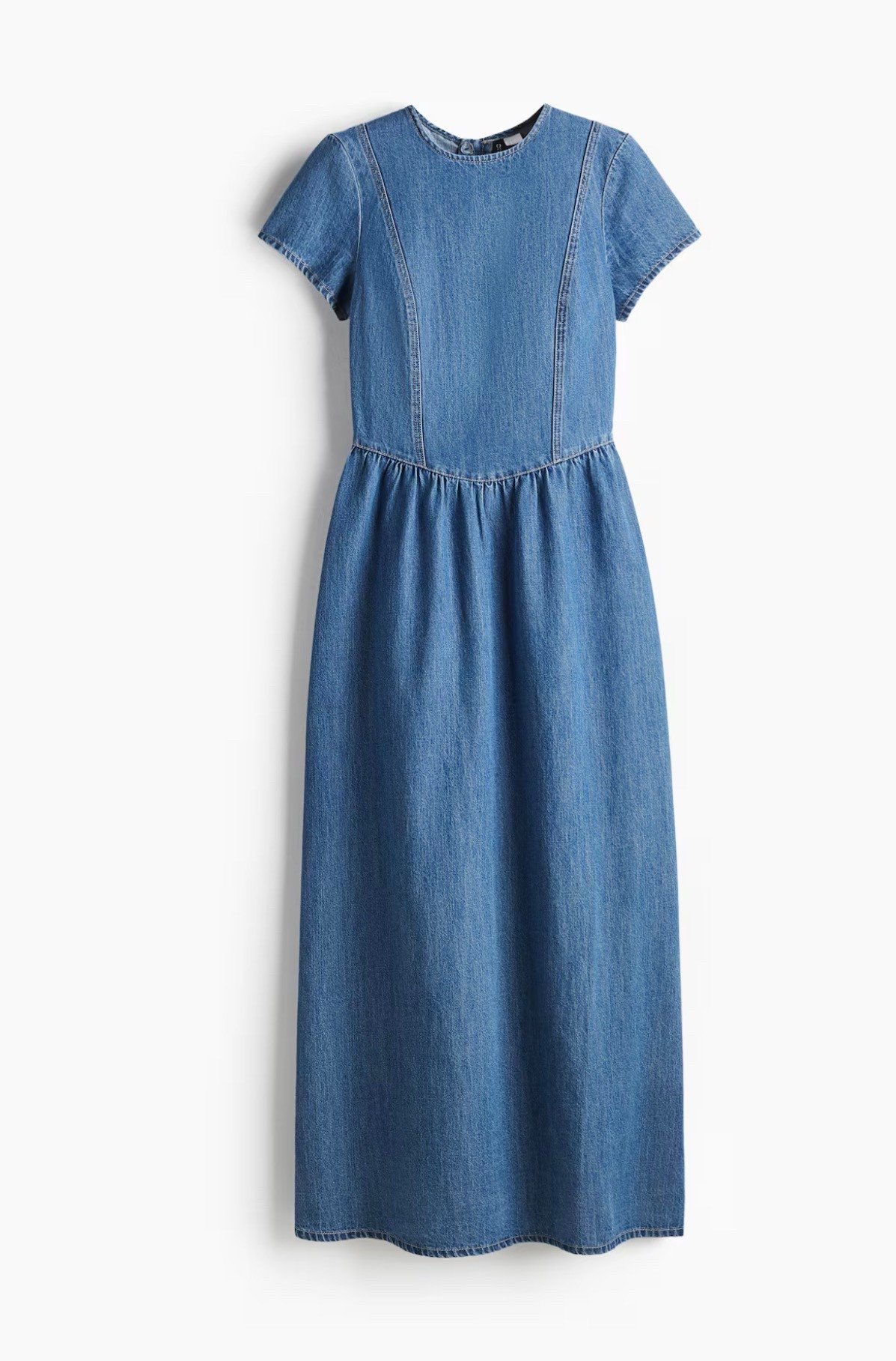 A denim maxi!!! YES!!!!!

#LTKOver40 #LTKMidsize