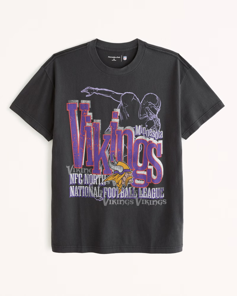 Men's Minnesota Vikings Graphic Tee | Men's Tops | Abercrombie.com | Abercrombie & Fitch (US)