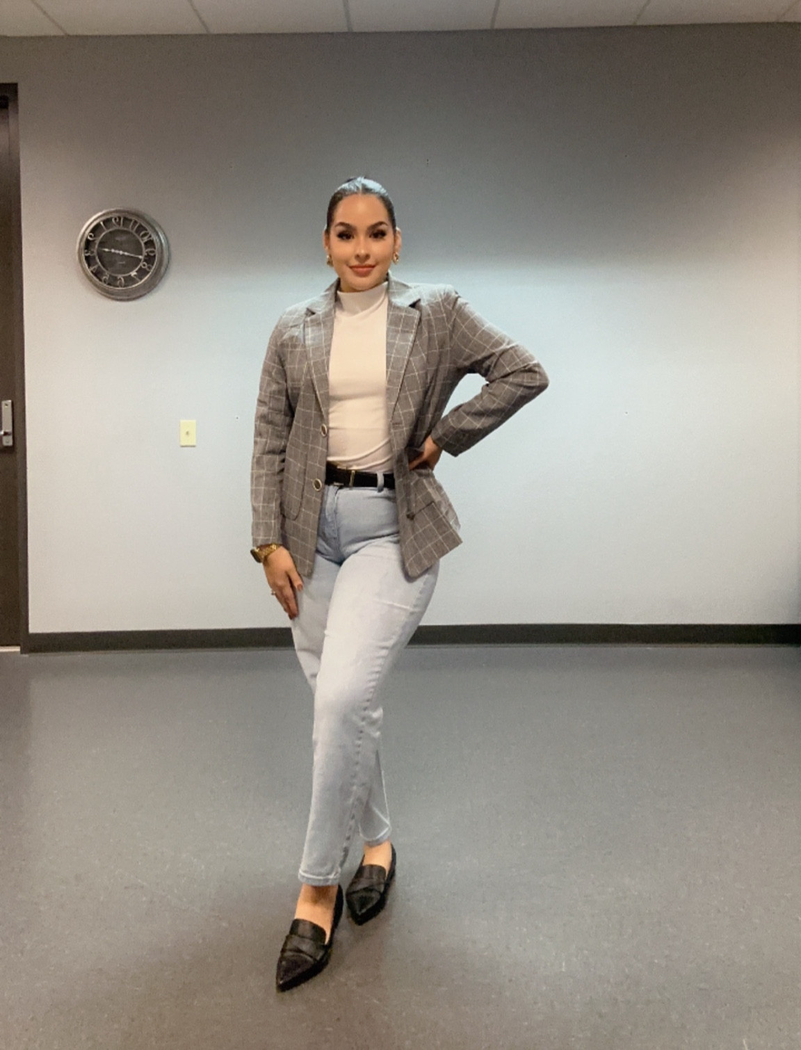Office OOTD inspo 🤍
Sizes:
Shirt: L
Blazer: M
Jeans: 10
Shoes: 7.5
Jeans are from a local boutique but I will link similar ones 🎀

#LTKWorkwear #LTKBeauty #LTKStyleTip