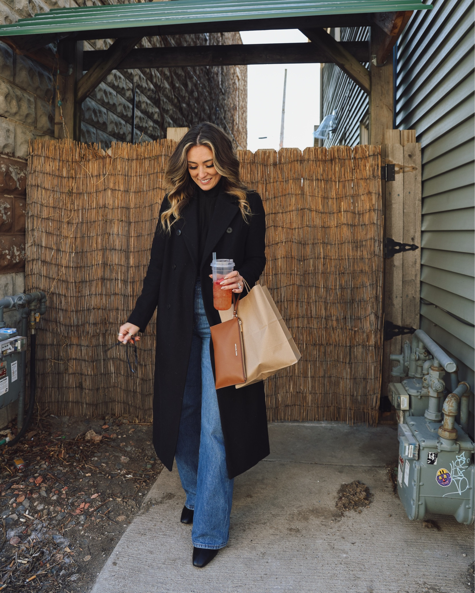 Today feels like winter 🙃📸

Got finished with content and thought we’d check some other cute places out. But then got cold! 🥶 If I may just add this jacket from @calvinklein is simply amazing. One of the HEAVIEST AND THICKEST jackets I own. 

#ltk #ltkfashion #milwaukeeinfluencer #influencerlifestyle #workingparents #workingmomlife #bayview #bayviewmke #bayviewmilwaukee #glutenfreefoodie #glutenfreemilwaukee #milwaukeeglutenfree #glutenfreefoodie #glutenfreefoodies

#LTKStyleTip #LTKFindsUnder50 #LTKFindsUnder100