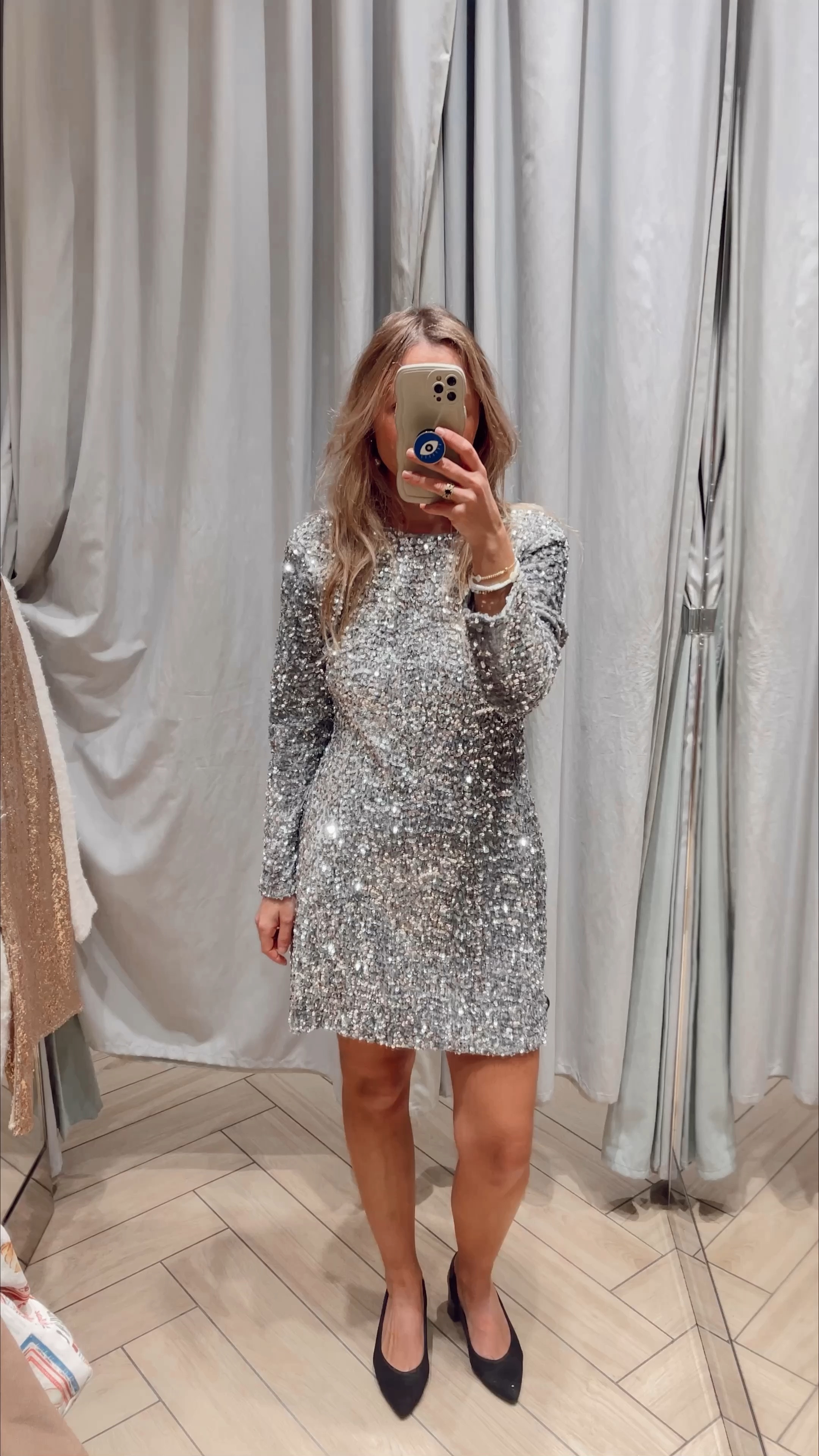 Sparkly outfit - hm edition 

#LTKVideo #LTKSeasonal #LTKGiftGuide