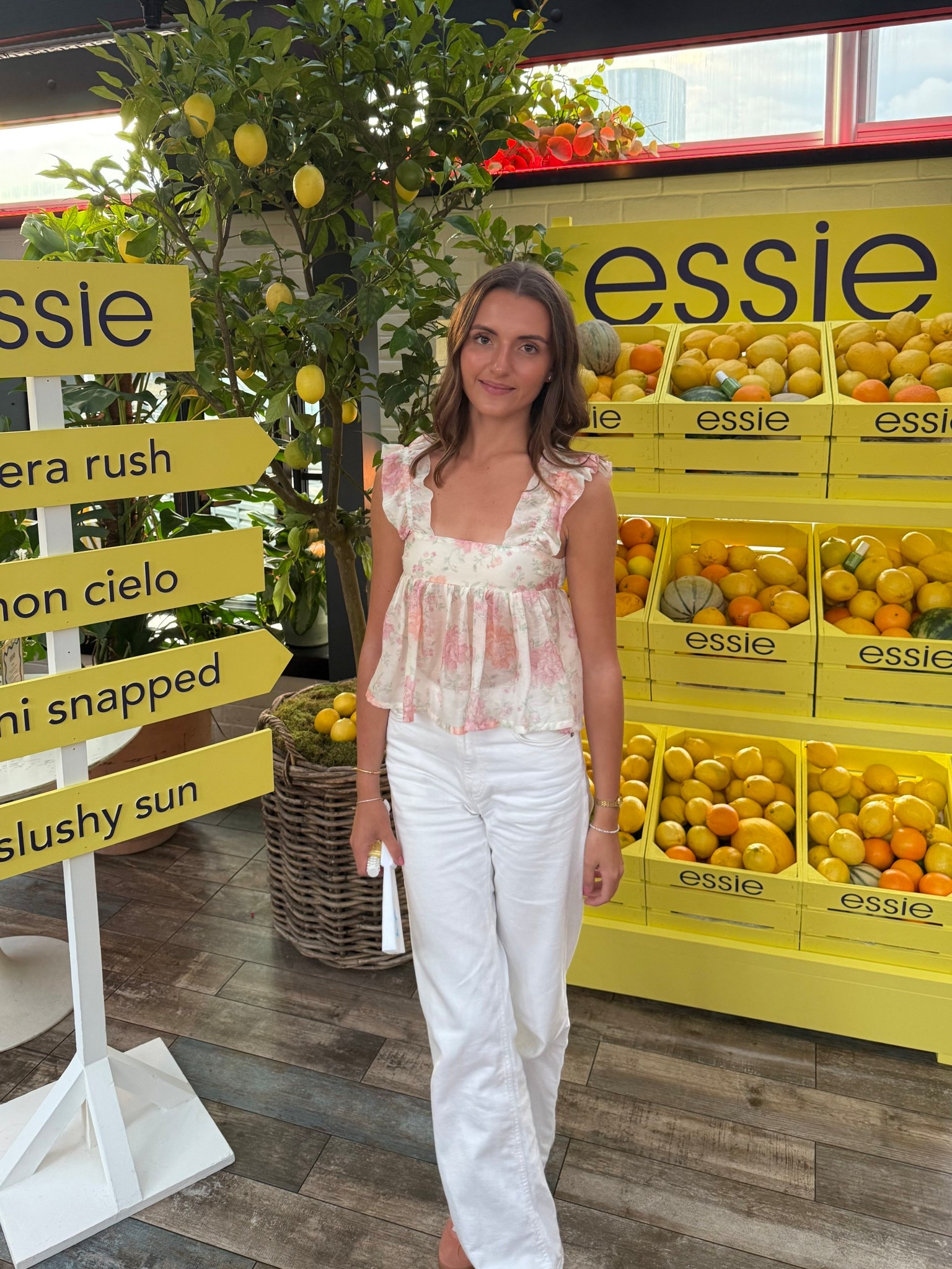 summer outfit 🌸

floral top, white jeans, h&m

#LTKuk #LTKsummer #LTKstyletip