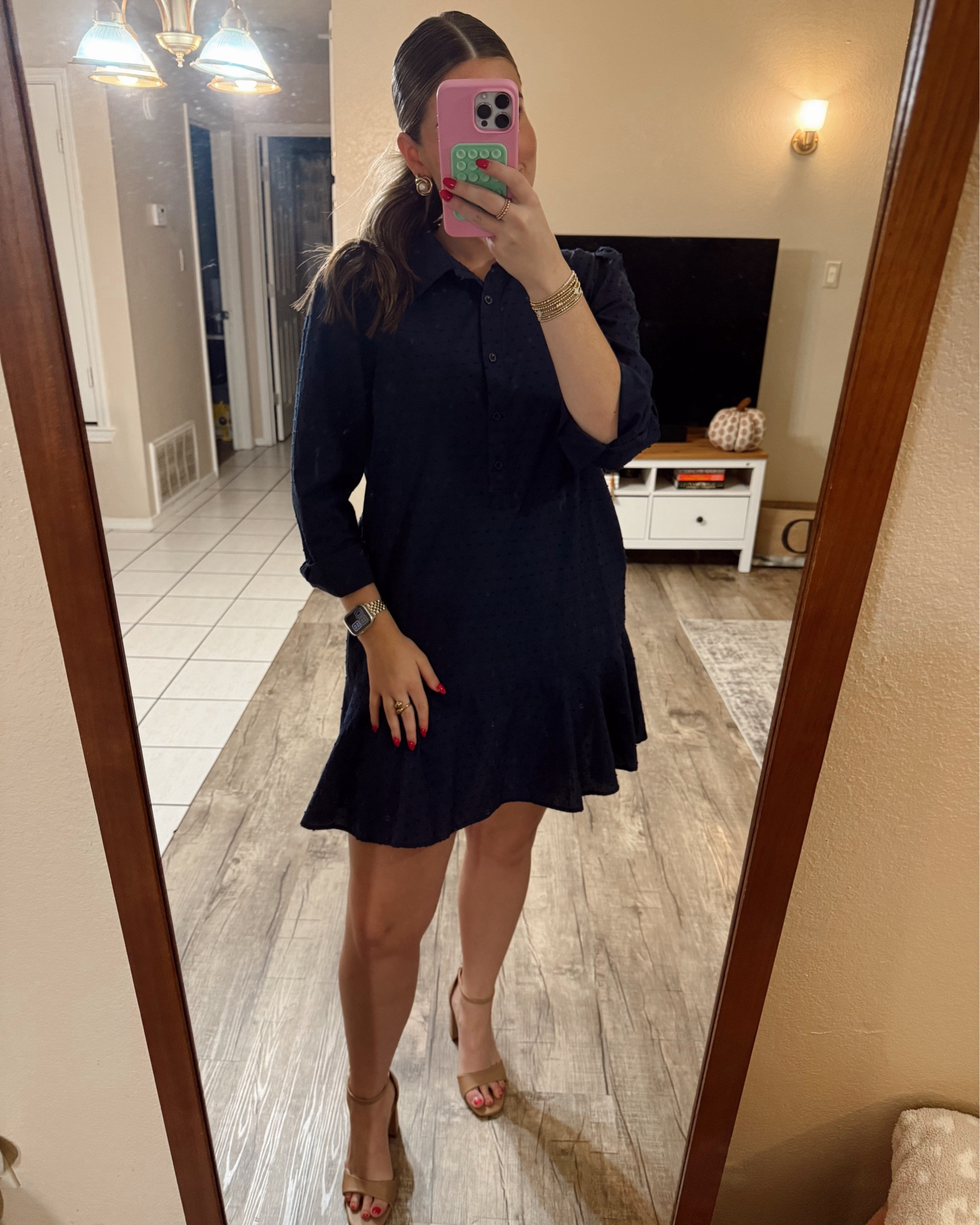 Another Amazon dress for the win! This is my second color in this style 😍


#LTKFindsUnder50 #LTKWorkwear