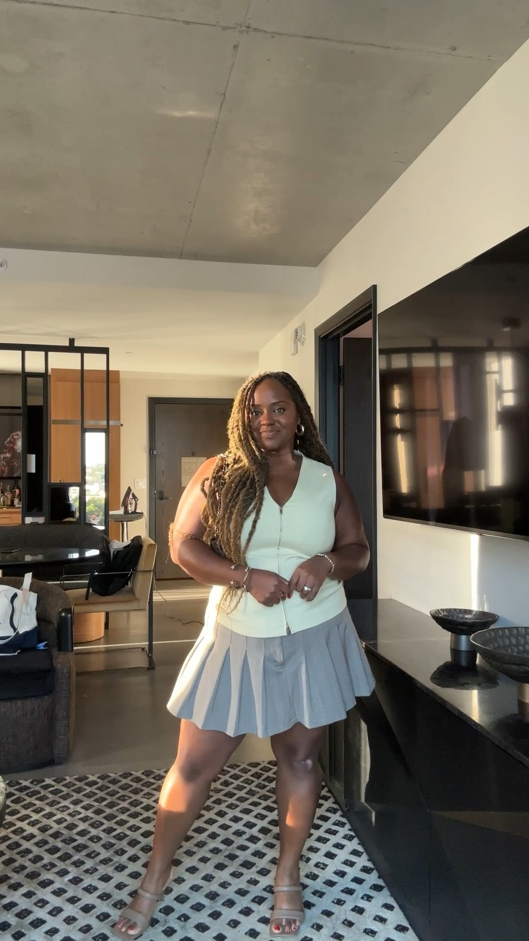 Abercrombie fit for dinner with a girlfriend 💕 skirt is sold out but I linked similar options! 

#LTKFindsUnder50 #LTKMidsize #LTKSaleAlert