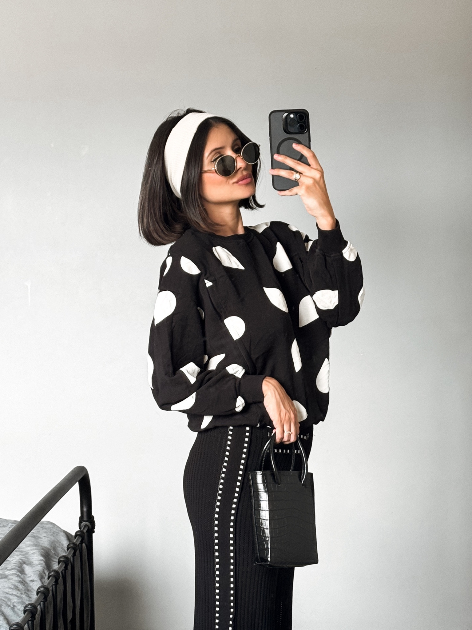 This headband is my new favorite🤍

#LTKstyletip #LTKSeasonal #LTKHoliday