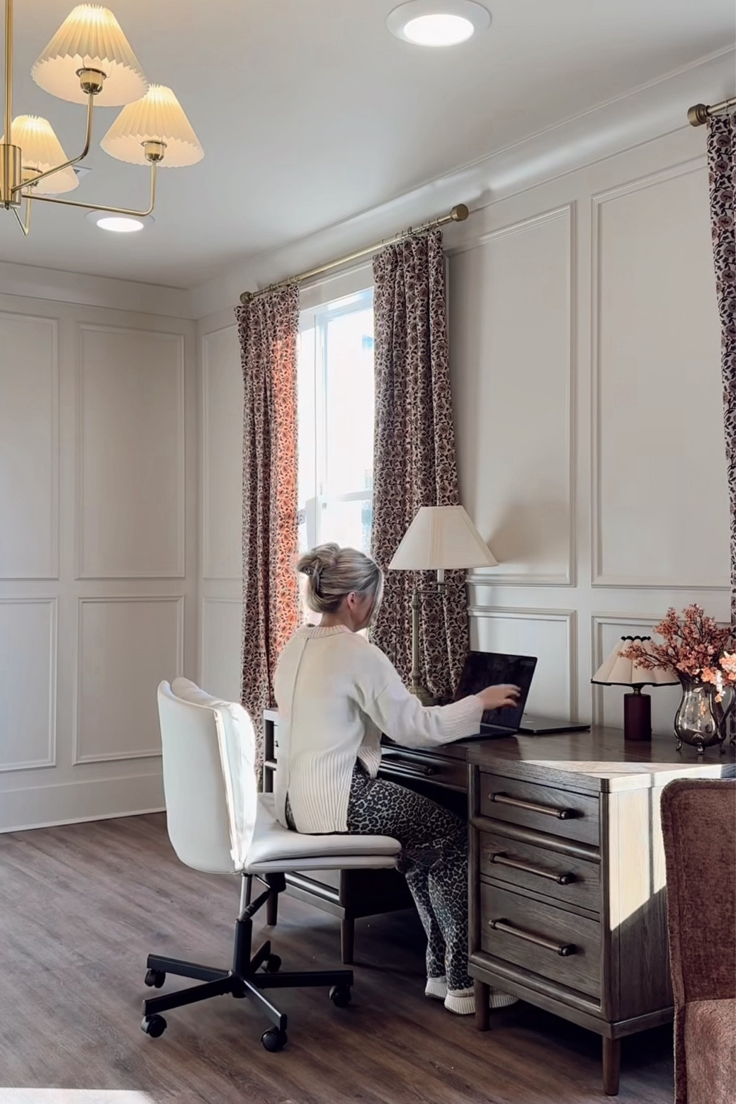 Sneak peek of the office! 🤎