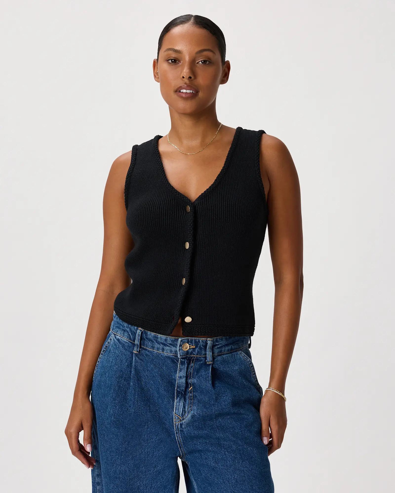 100% Organic Cotton V-Neck Sweater Vest | Quince