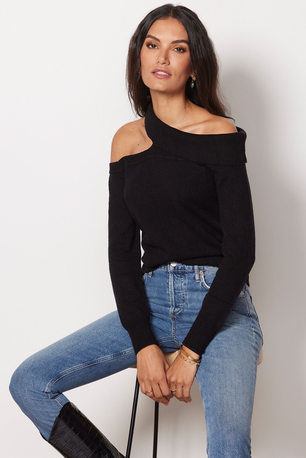 EVEREVE Isabella Cut Out Pullover | EVEREVE | Evereve