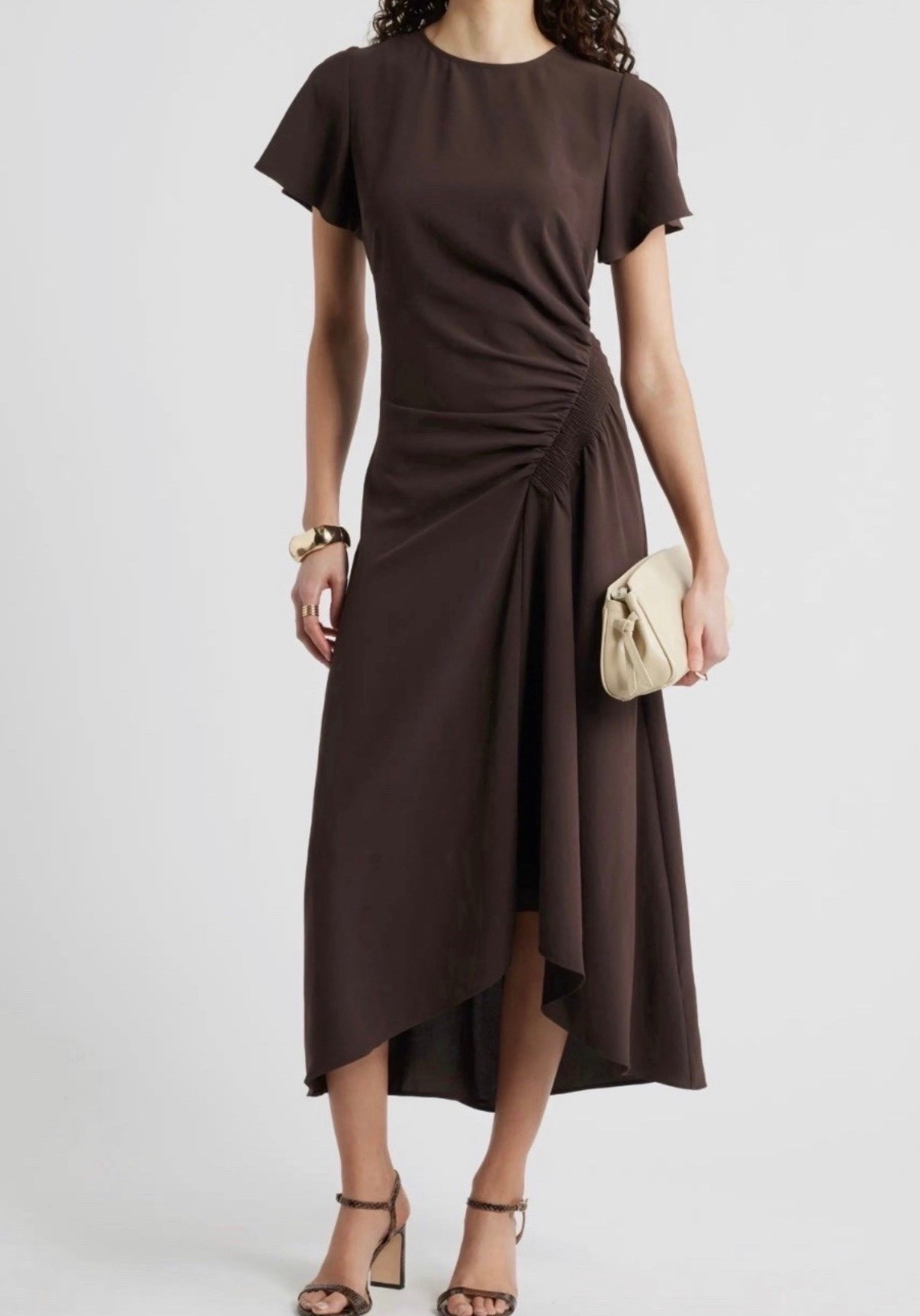 Brown dress
Spring outfit 
Summer outfit 
Bucket bag

#LTKSeasonal #LTKootd #LTKgrwm #LTKdayinmylife