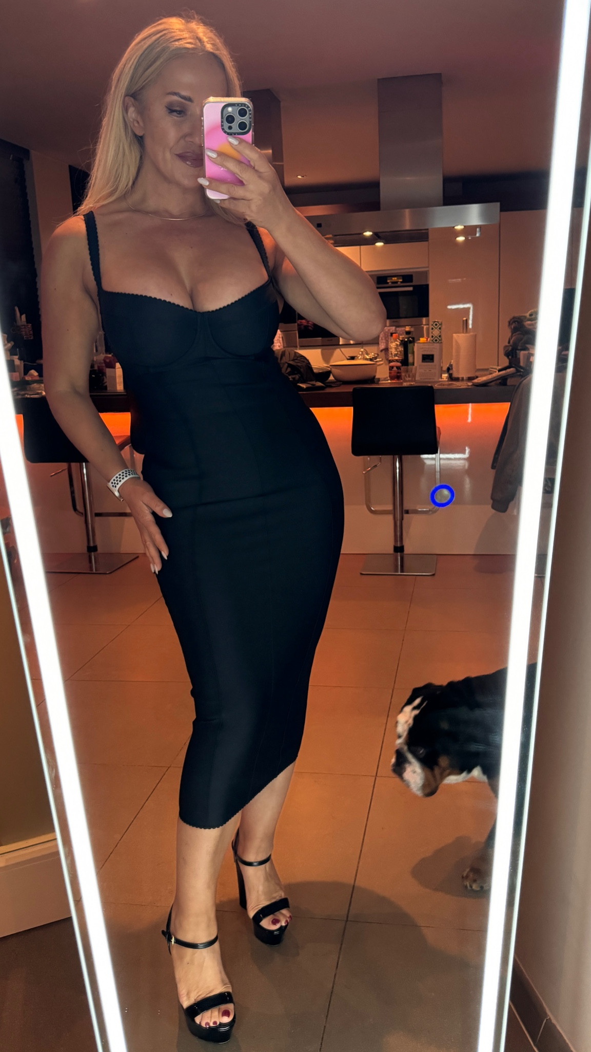 The best dress atm Skims x D&G 🫶🏼 (wearing medium)

#skims #dolcegabbana #skimsdg #corsetdress #lbd #mididress

#LTKover50style #LTKpartywear #LTKnederlands