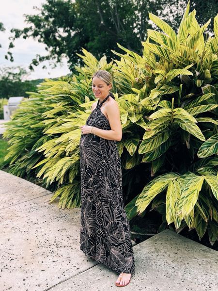 non-maternity vacation dress under $100 from @nordstrom. Wearing size small and comes in 2 prints 

Bump friendly, pregnancy style, travel, summer dress #NordstromPartner #Nordstromm

#LTKbump #LTKfindsunder100 #LTKtravel