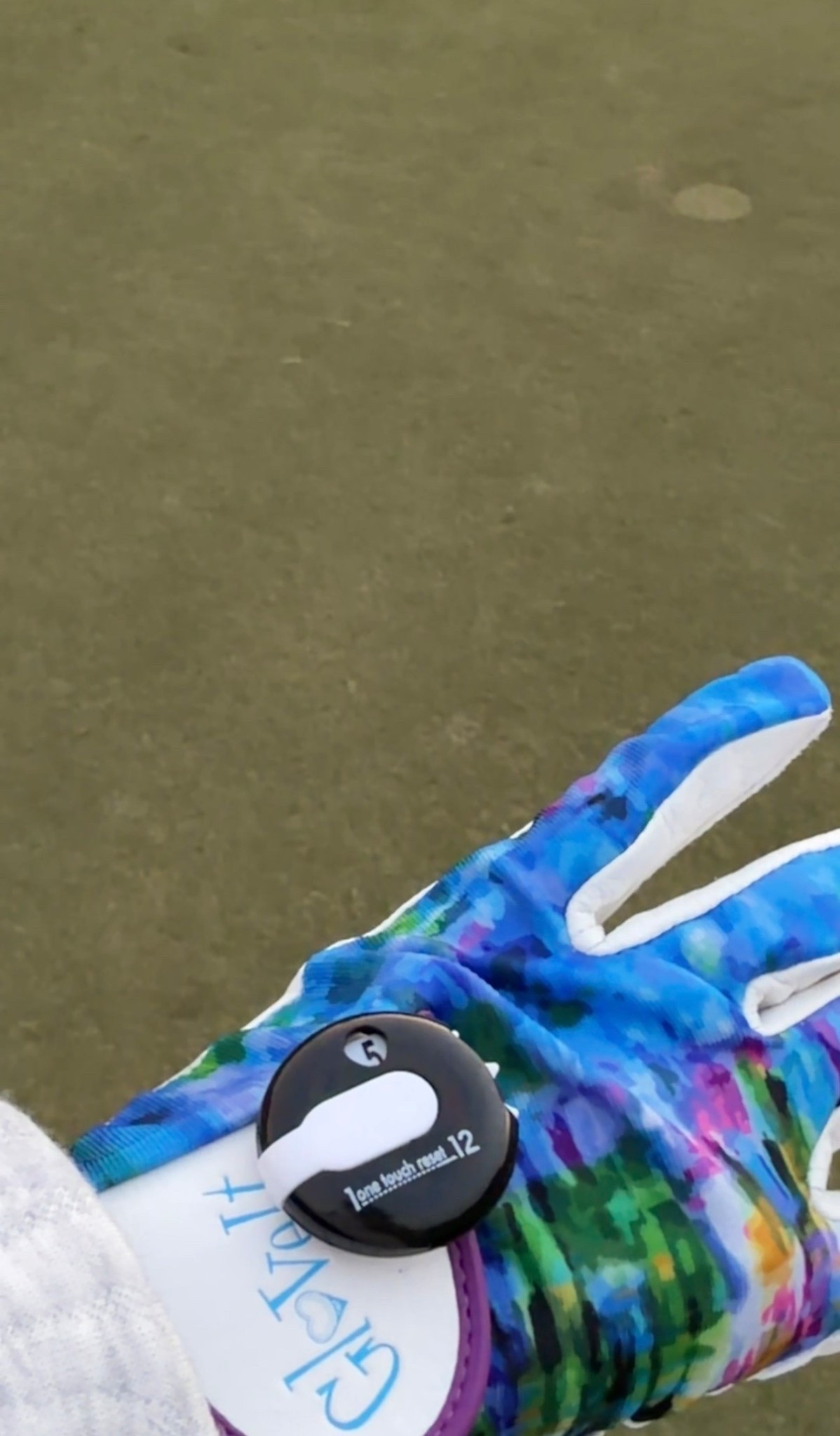 Golf glove and stroke counter…beginner must haves 🤣 #golf #golfer #ootd 

#LTKActive #LTKootd #LTKfitnessgoals