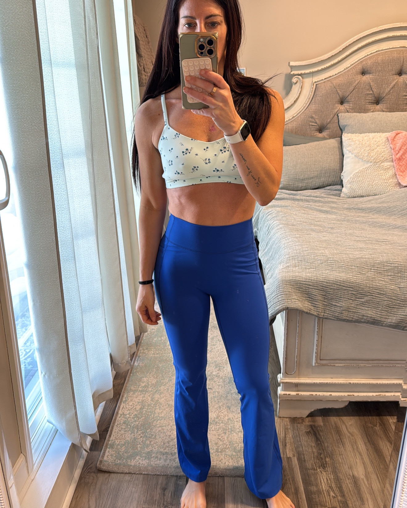 These leggings are THAT pair.

Snatched waist, smooth fit, and actually stay put through lifts, errands, and mom life. 💙

Flattering, comfortable, and over-40 approved.


#LTKActive #LTKmomlife #LTKfitnessgoals