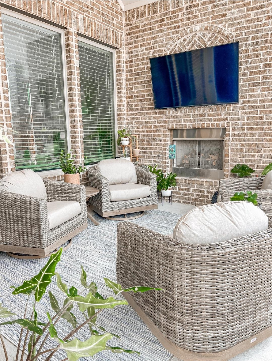 Patio Vibes 🫶🏼🫶🏼
#outdoordecor #patiodecor 

#LTKstyletip #LTKhome #LTKsalealert