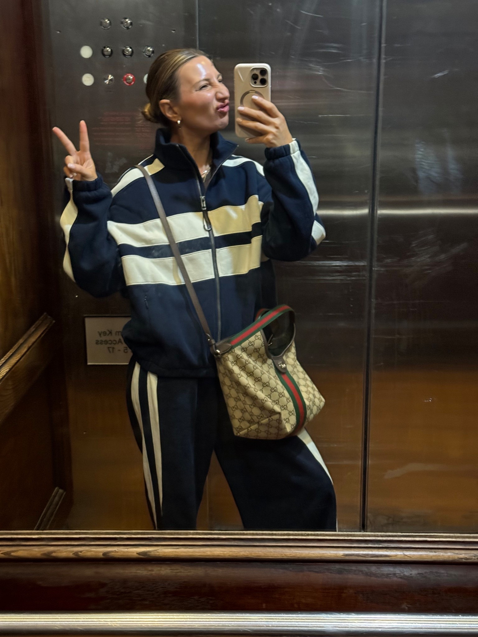 Lululemon set in navy. I’m a size small in top and bottom definitely oversized.! 