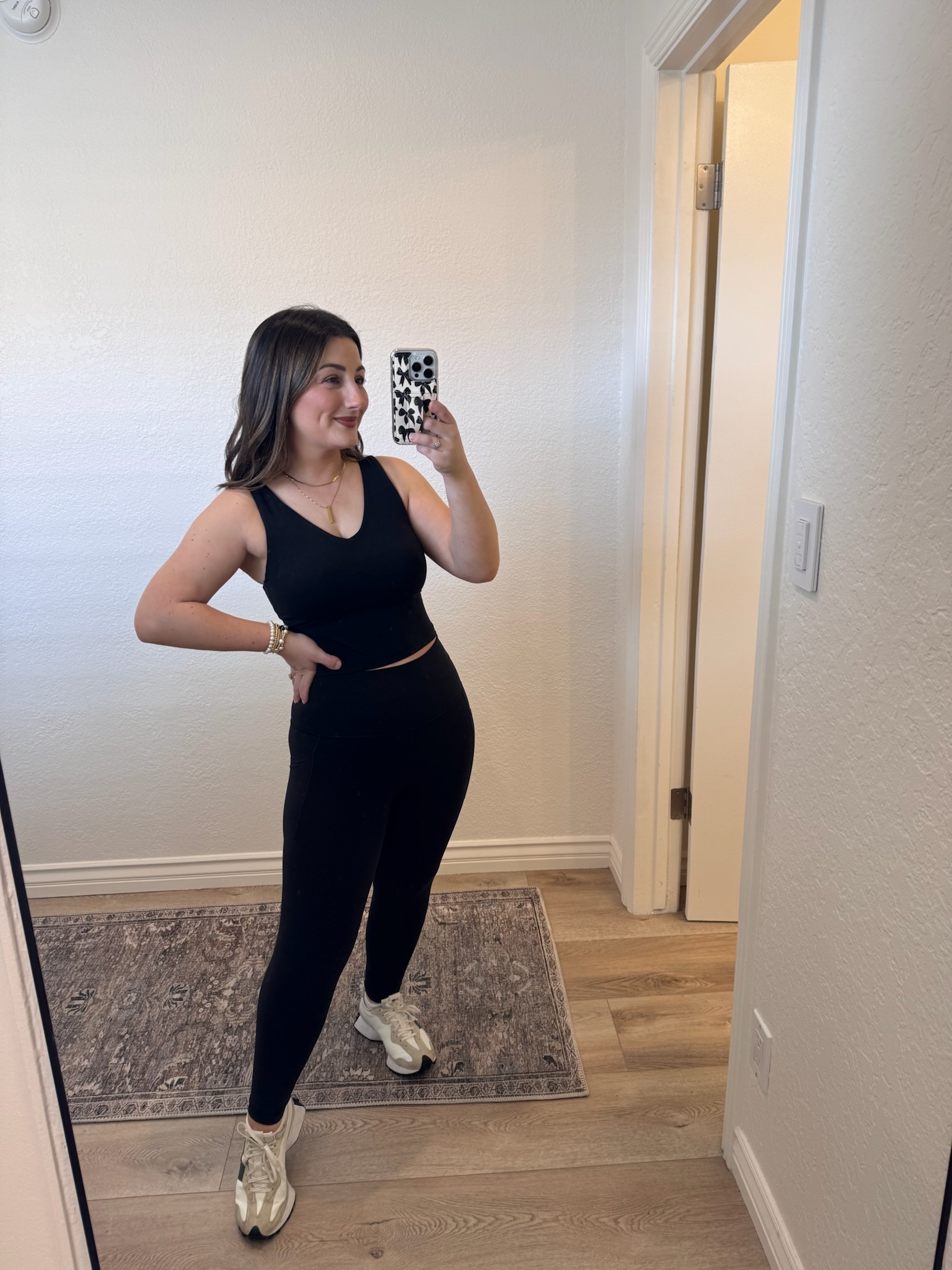 Petite activewear! 

Vneck cropped sports bra size small 

7/8 leggings size small petite

5'0" 145lbs

#LTKFindsUnder100 #LTKPetite #LTKActive