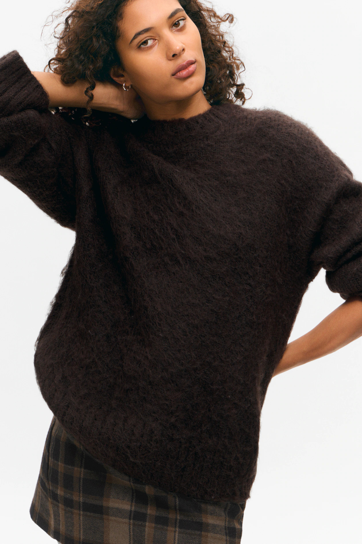 Flauschiger Strickpullover mit lockerer Passform | H&M (DE, AT, CH, NL, FI)