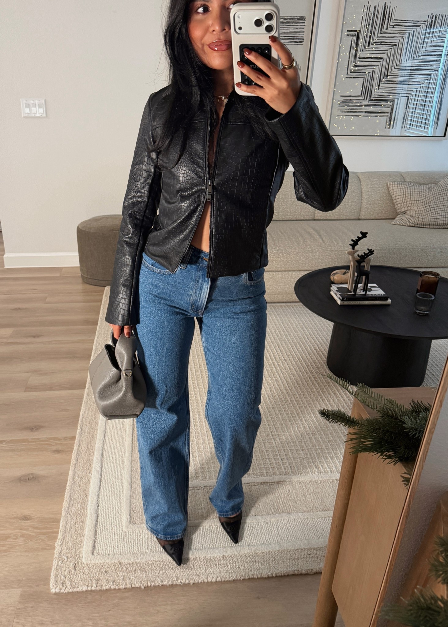 Your 2nd fav of the week 👖 I’m wearing a 27 Regular