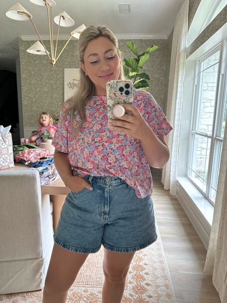 Love this $8 floral tee!! And my fave dad shorts! 

Old navy BLOOMINGNEST Abercrombie 

#LTKMidsize #LTKFindsUnder50 #LTKSaleAlert