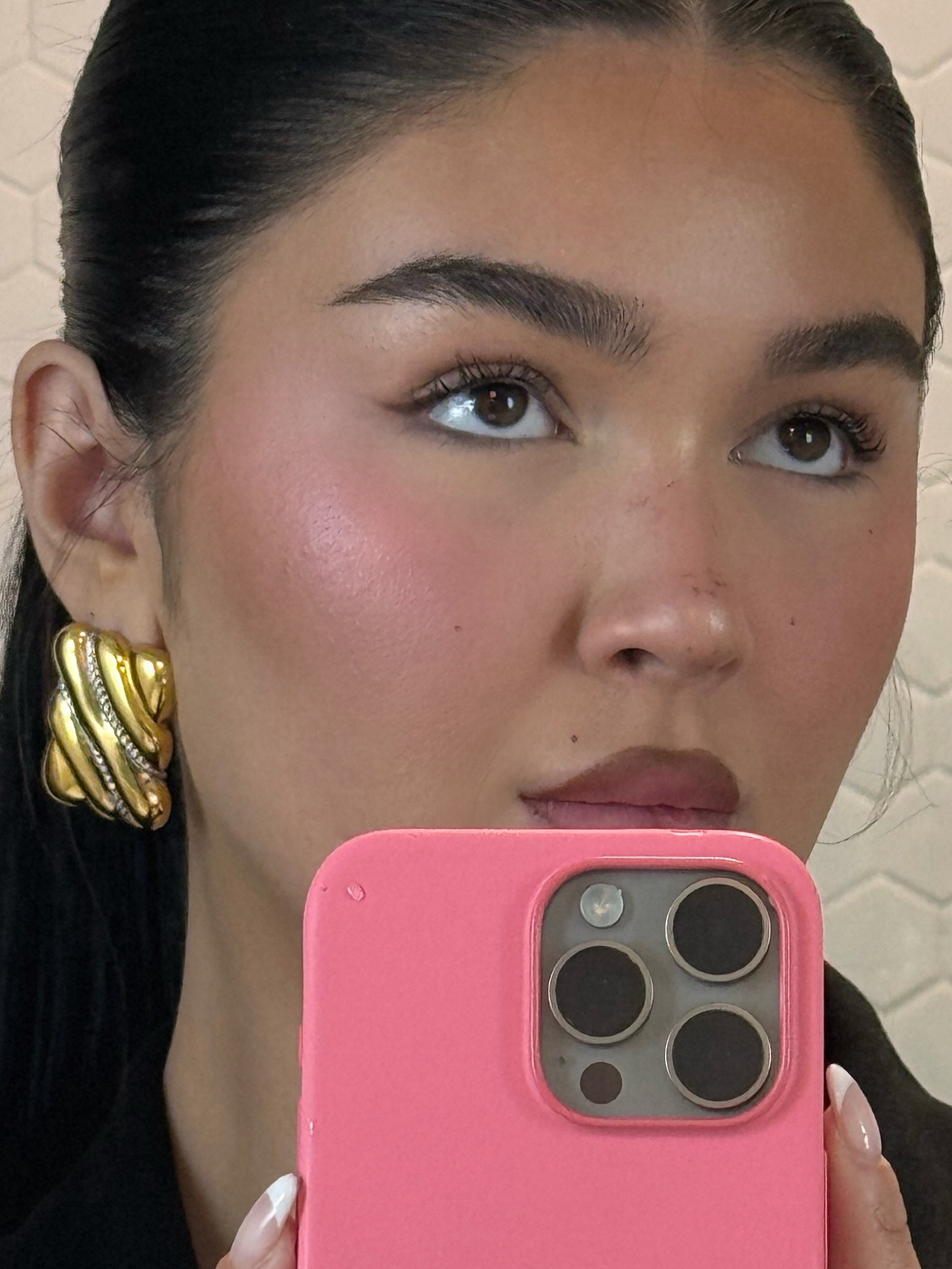 layering these two lipliners is so bomb or even wearing them alone i’m obsessed — ABH deep taupe and HUDA warm brown 