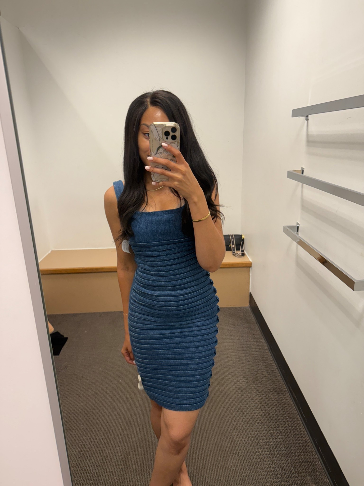 Versace paneled denim mini dress 😍 wearing size 38 💙

CETTIRE, Farfetch, Versace dress, denim dress, designer dresses, designer sale, fitted dress

#LTKSaleAlert #LTKStyleTip