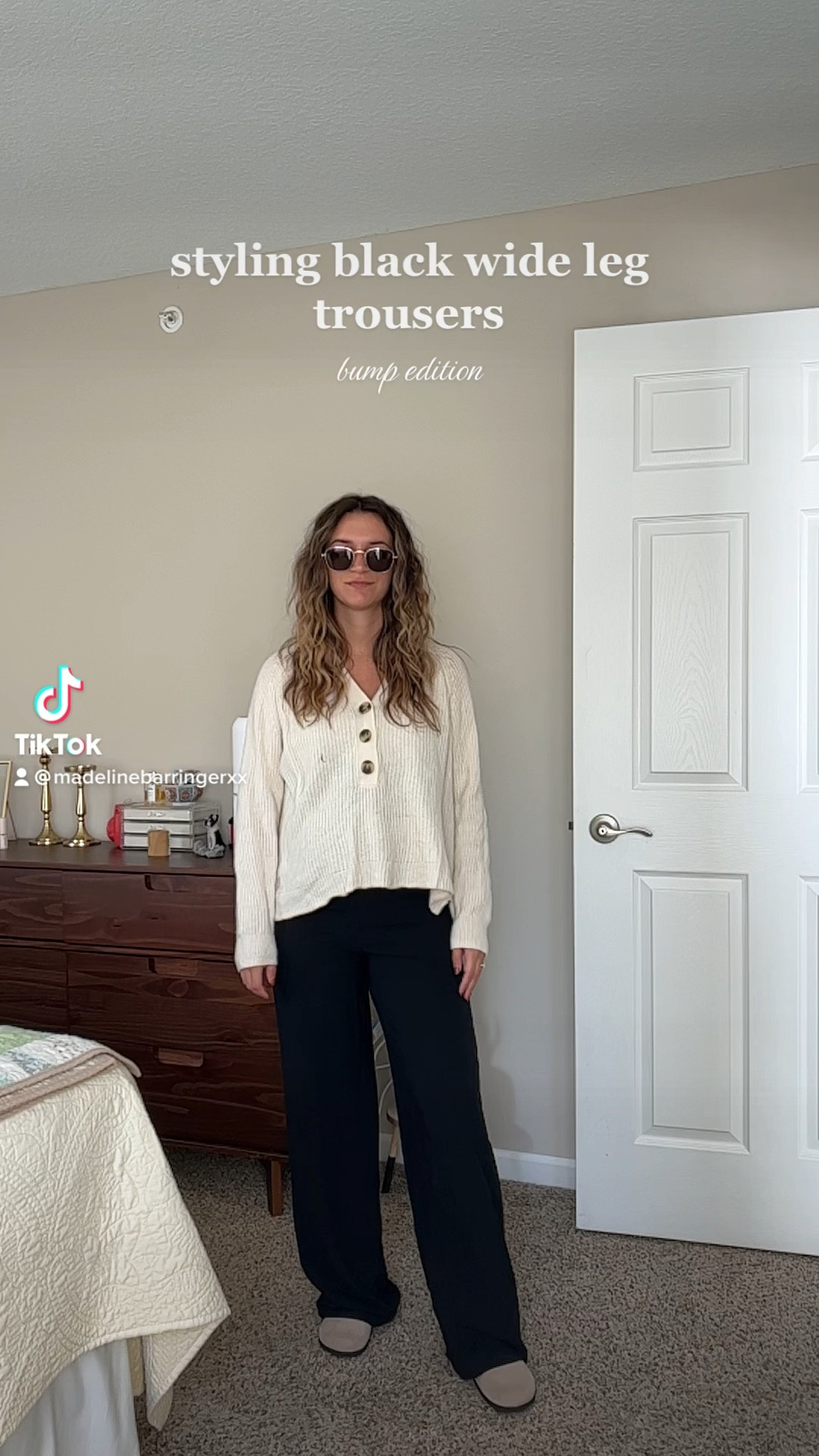 Maternity street style outfit ideas! Loveee these wide leg black trousers. They go with everything and are super comfy for pregnancy! 

#LTKbump