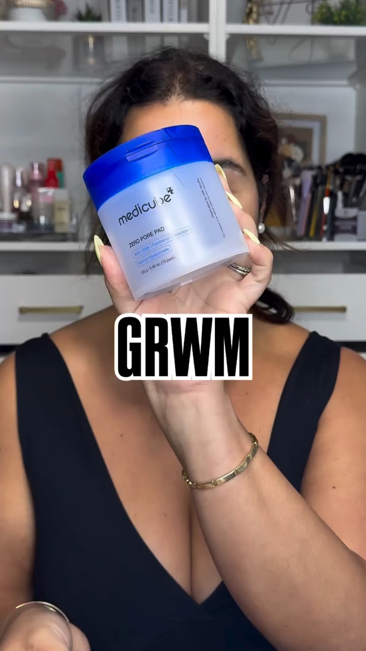 Lightening the mood of a somber #SummerHouse reunion day with a splash of beauty. A little GRWM - a little skin prep, a little glam, a little outfit 🤩

My skin prep without my @medicube_global_official Pore exfoliating pads and my @dalba_global @dalba_piedmont is like not prepping my skin. 

In my glam I used most of my @sephora recommendations. I really hope you guys look advantage of the sale. Theres a lot of goodness here. 

This set, I bought off Amazon and when I tell you guys I was stopped multiple times that night lol. I event sent the bathroom attendant (a gorgeous Columbian mamacita) the link lol 

I hope you enjoy. I hope you are having a wonderful week so far 🥰

.
.
.
.
.
.

#letsdothis #makeuptutorial #grwm outfits