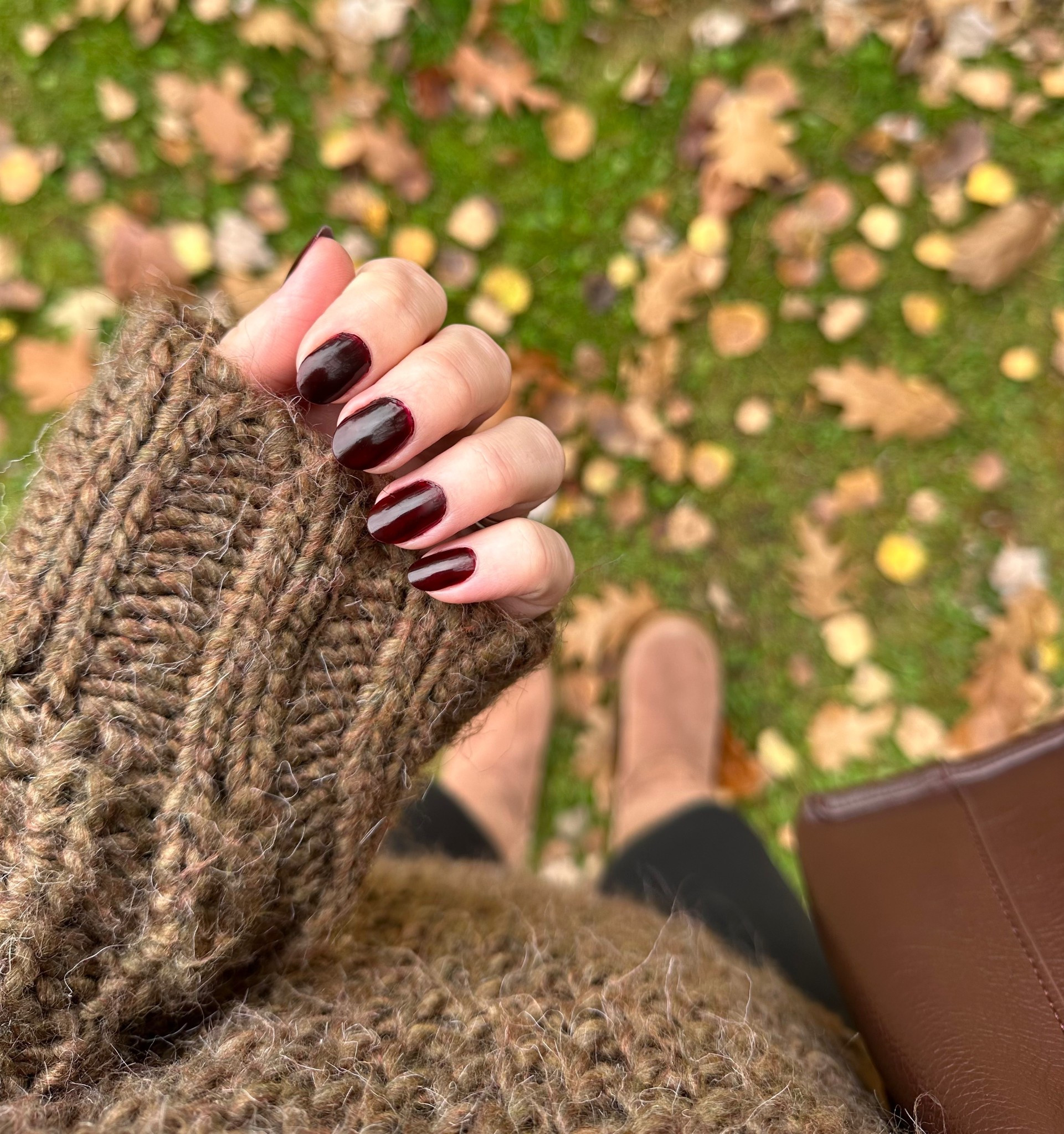 Fall nails, fall outfit, dark red nails
Brown cable knit sweater, Ugg boots 
Burgundy leather bag, red nail polish 

#LTKStyleTip #LTKSeasonal #LTKHoliday