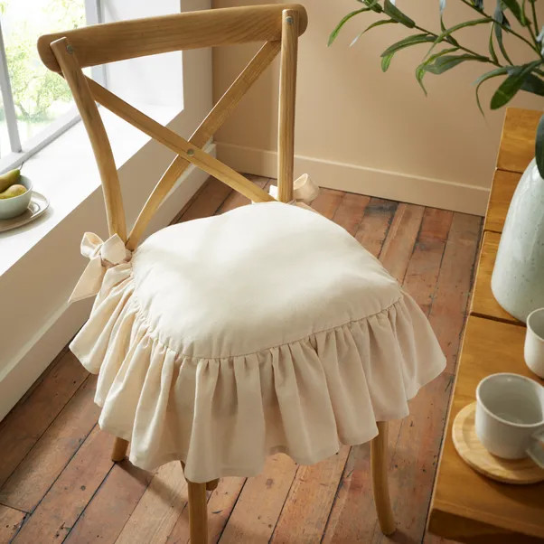Frill Cotton Seat Pad | Dunelm