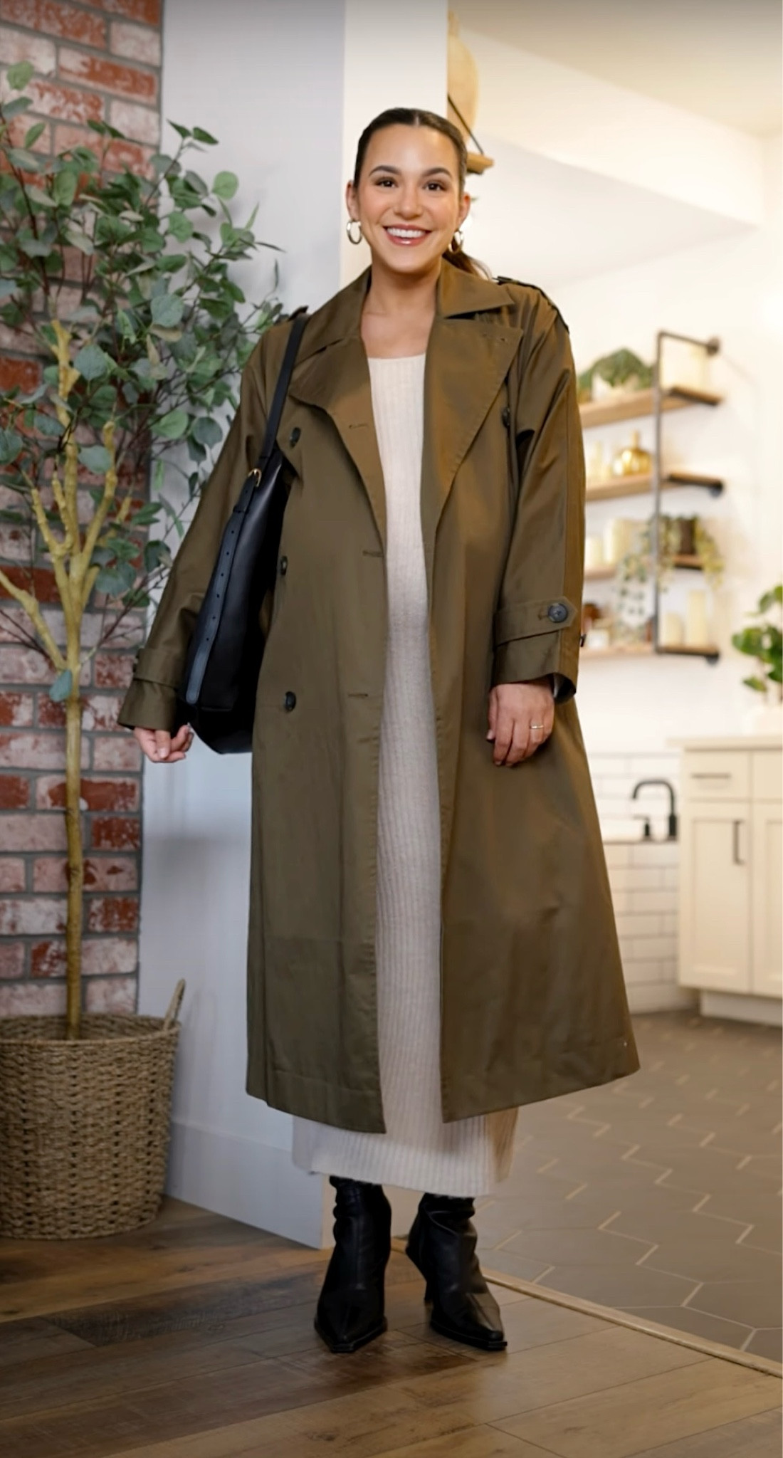 Fall outfit styling 🖤

#LTKSeasonal #LTKStyleTip #LTKItBag