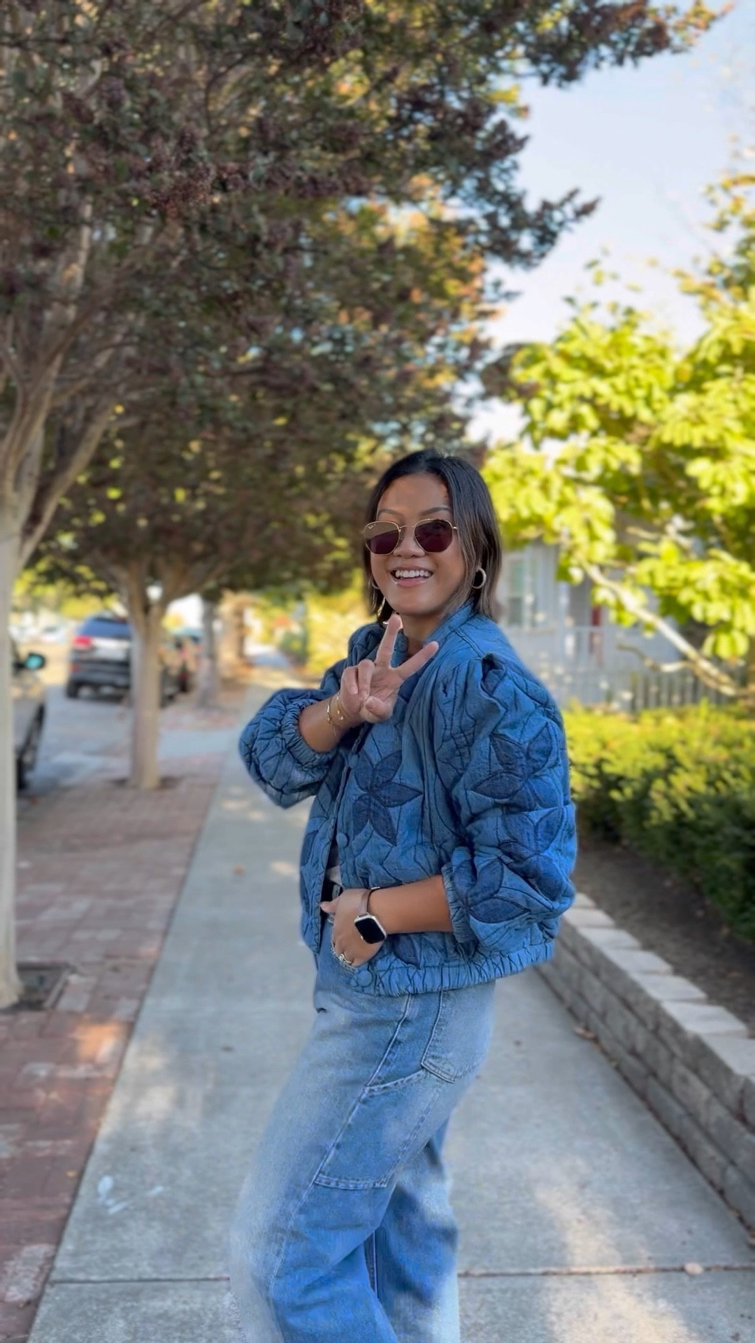Denim on denim will live forever like a real good staple jacket 👌🏽— I also love adding a pop of color to a monochromatic outfit 💗

#petiteblogger #outfitideas4you #minimalstyleblogger #wardrobestyling

#LTKShoeCrush #LTKSeasonal #LTKStyleTip