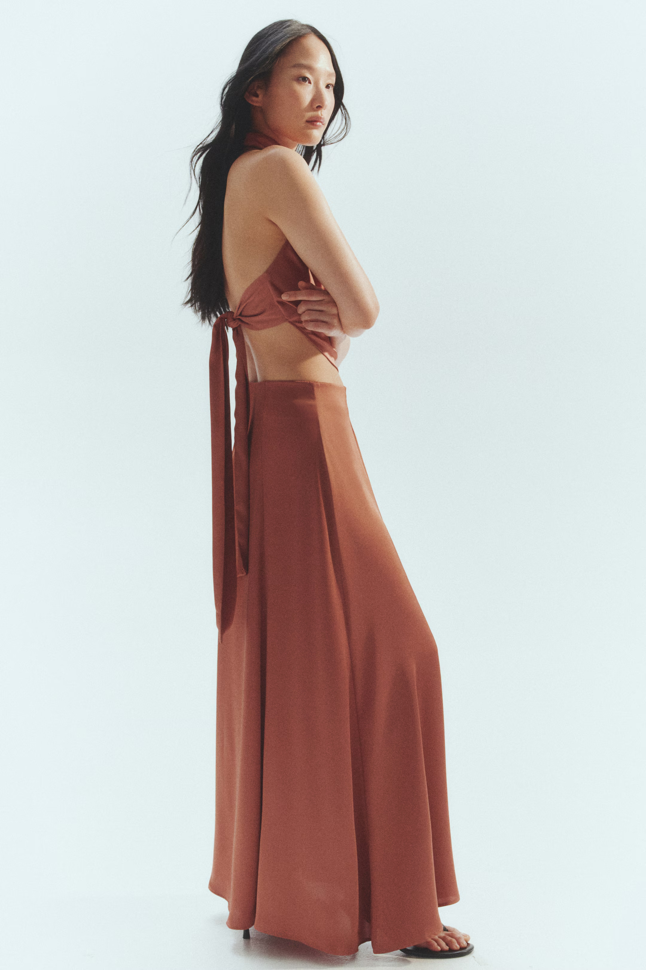Satin maxi skirt | H&M (UK, MY, IN, SG, PH, TW, HK)