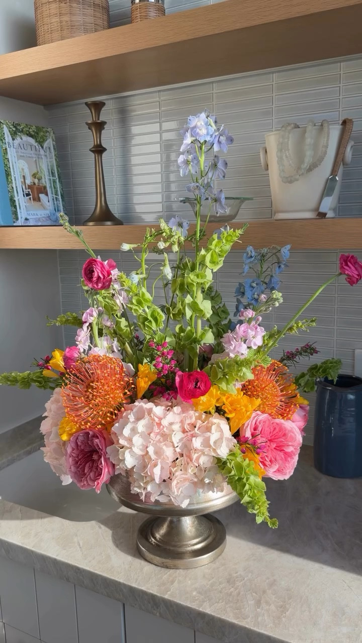 Floral arrangement! #kathleenpost



#LTKHome

#LTKmorningroutine #LTKdayinmylife