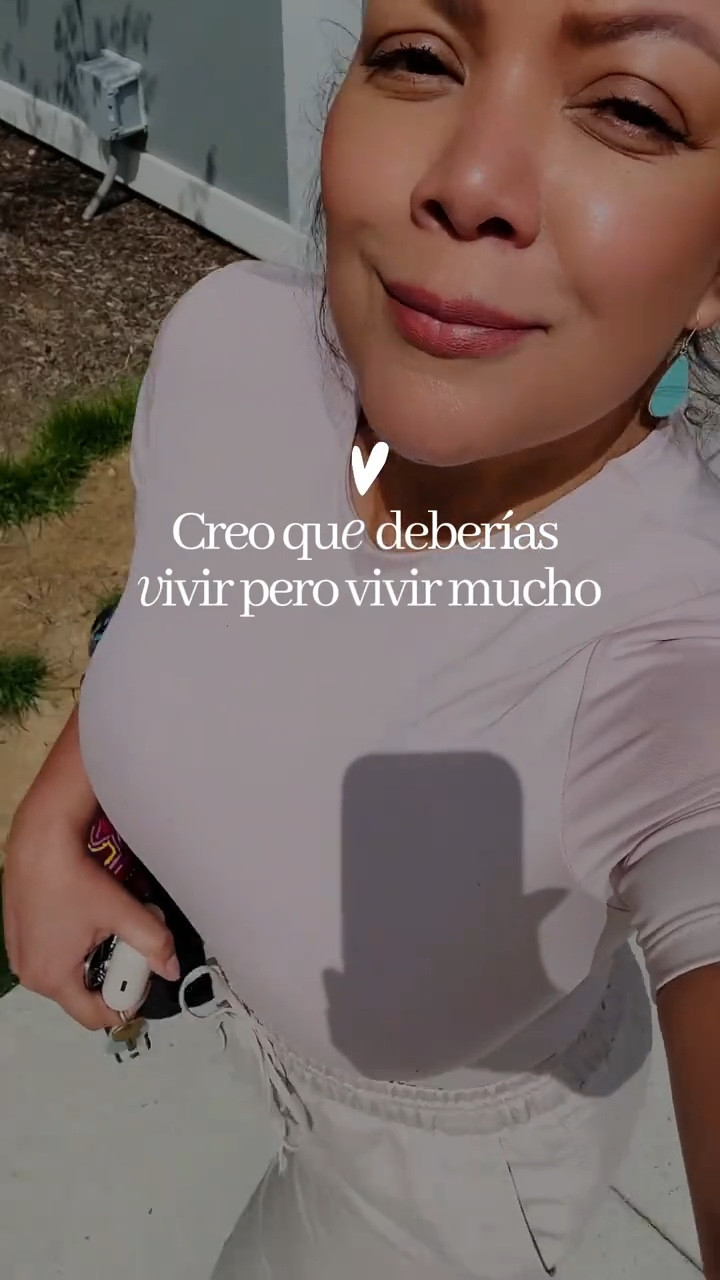 Deberías vivir y vivir mucho!!! 

#LTKBeauty #LTKOver40 #LTKselfcare