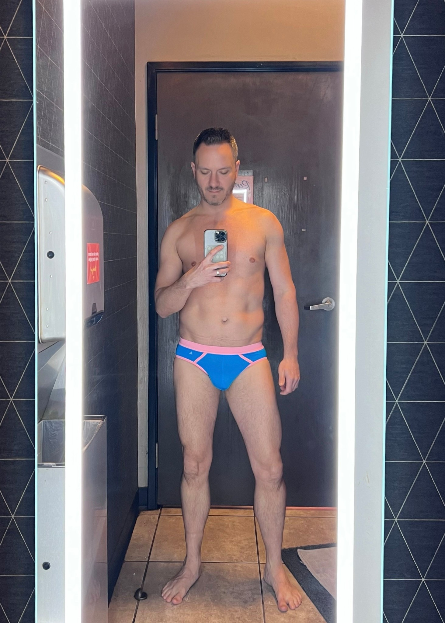 time to tan 

#LTKOver40 #LTKMens #LTKootd