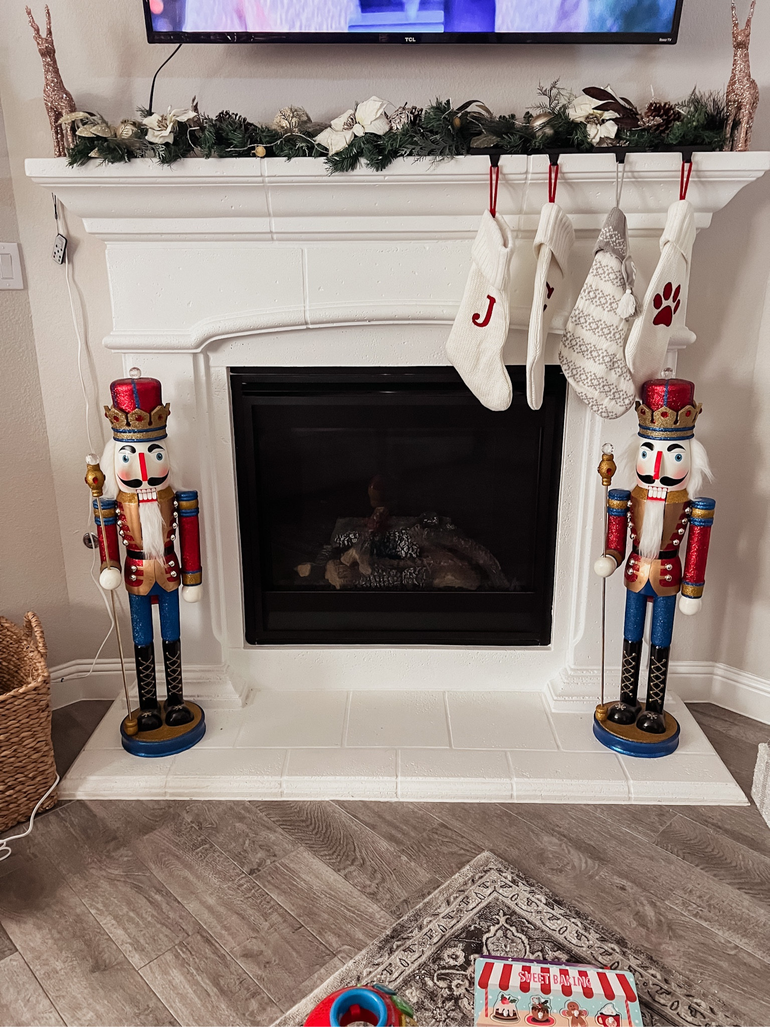 It’s the Holiday Season! 

#LTKHoliday #LTKSeasonal