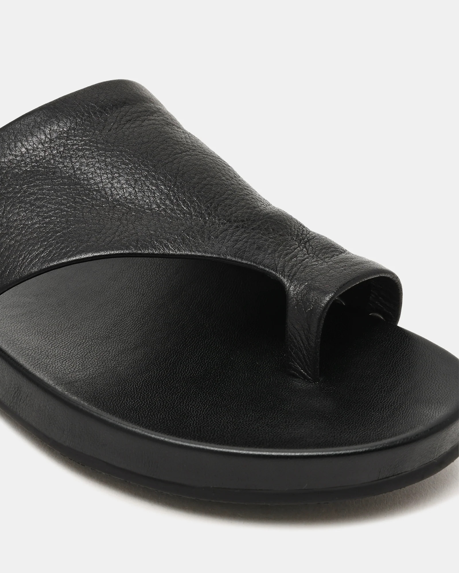 KESSEY Black Leather Thong Toe-Strap Studded Women's Sandal | Steve Madden (US)
