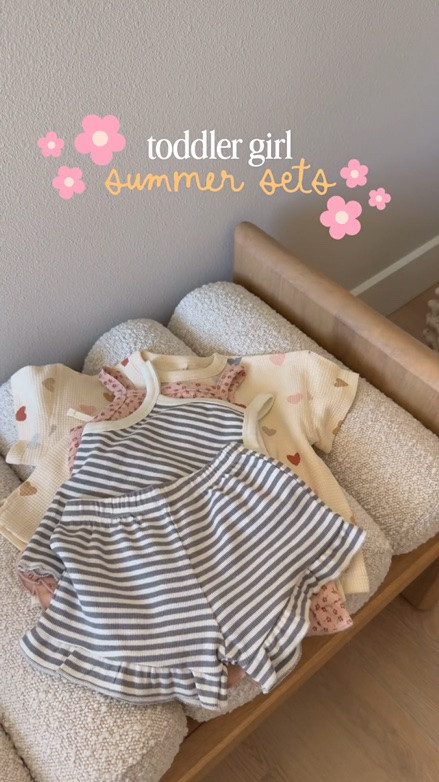 The cutest sets for baby and toddler 40% off!!!

Baby girl, toddler girl, Quincy Mae, summer style, kids clothes
@Rylee & Cru 

#LTKSaleAlert #LTKBaby #LTKKids
